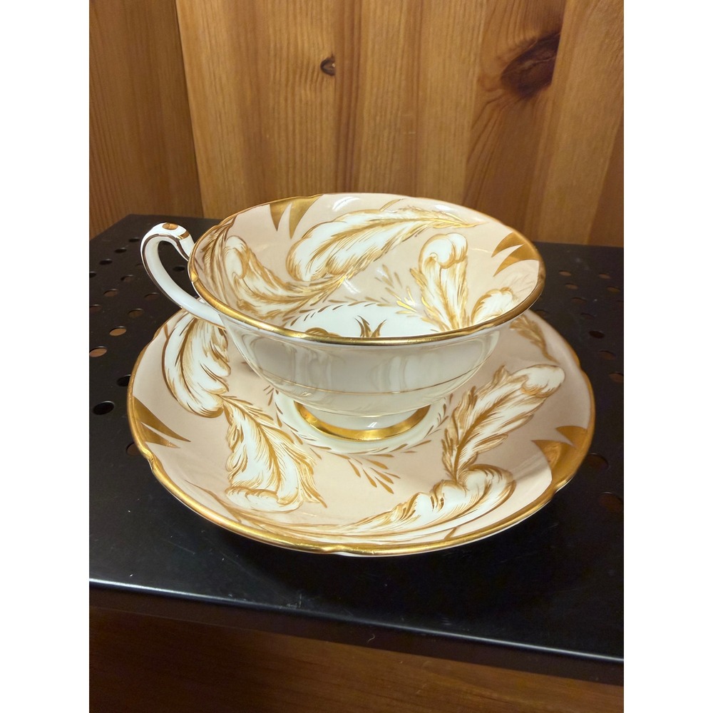 Royal Grafton Bone China Teacup & Saucer Gold Feather Pattern England